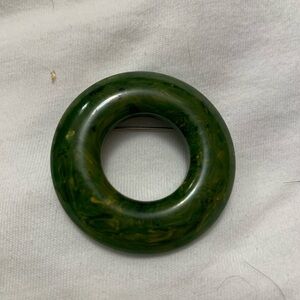 Vintage Bakelite Green with Gold Ribboning Circular Brooch